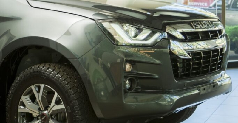 axess-isuzu-dmax-lse-1