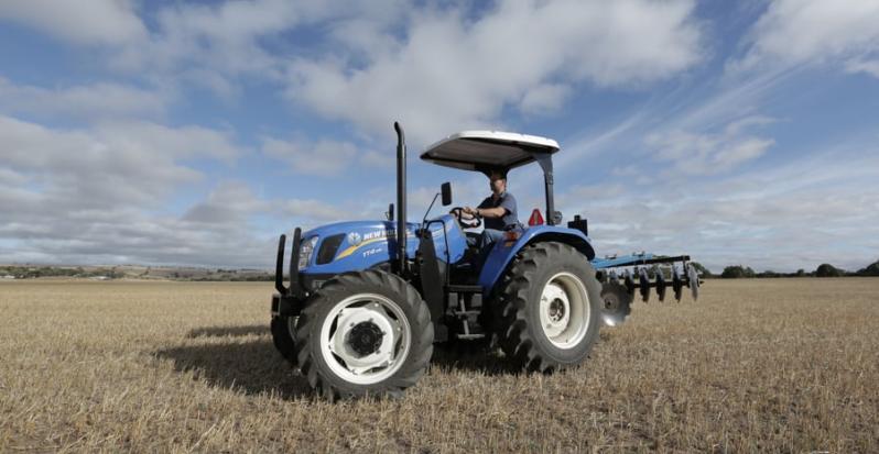 New Holland TT4