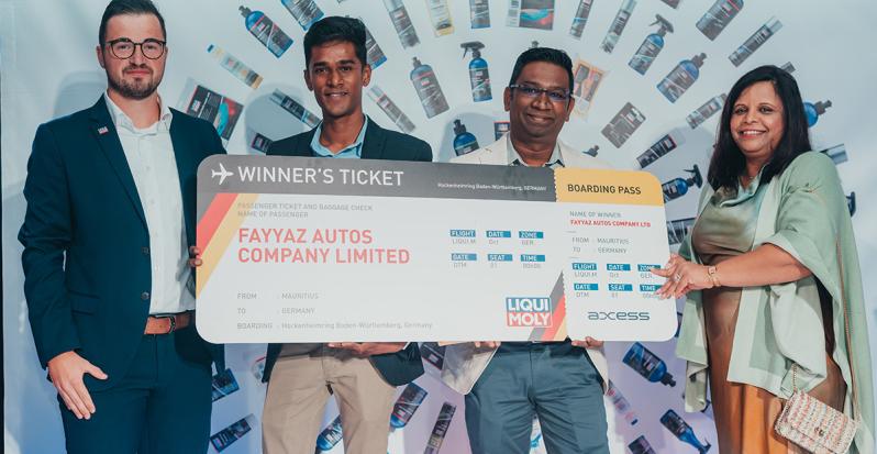 lm_dealer_night_2025