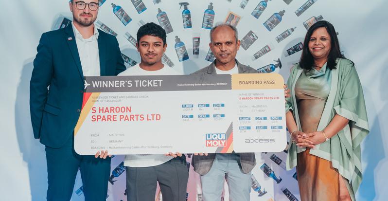 lm_dealer_night_2025