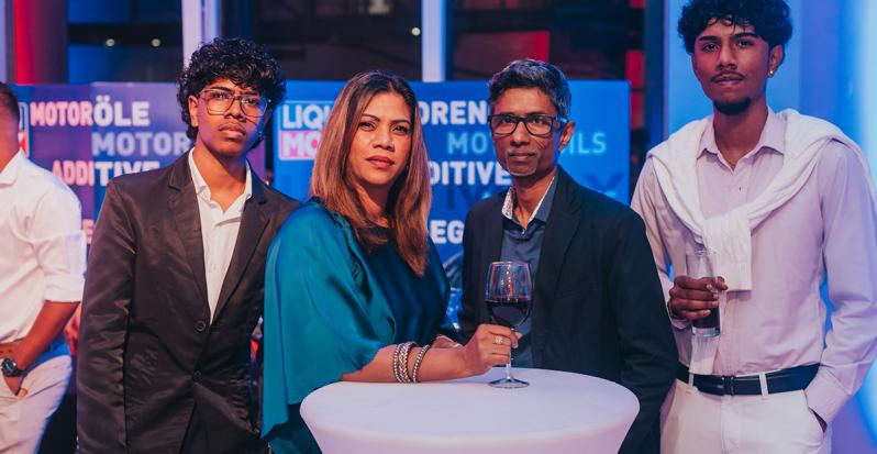 lm_dealer_night_2025