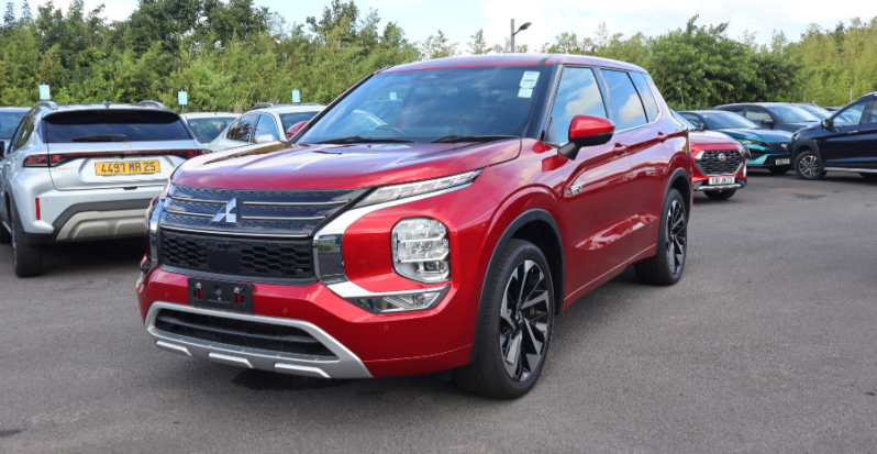 Mitsubishi_Axess
