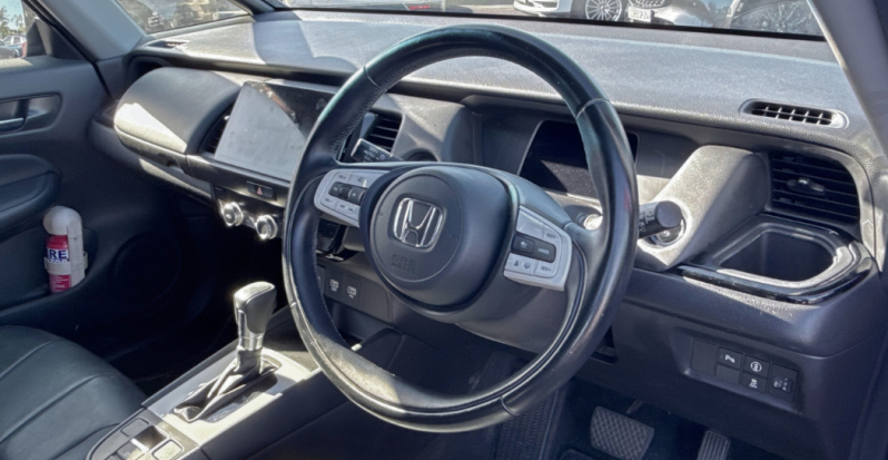 honda_Axess