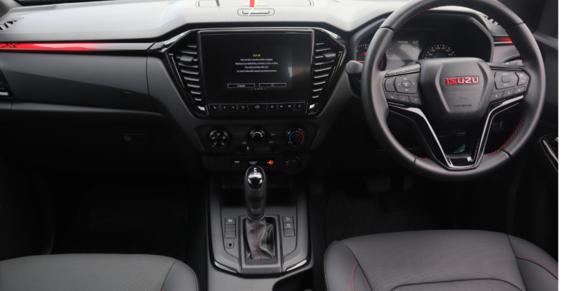 ISUZU_Axess