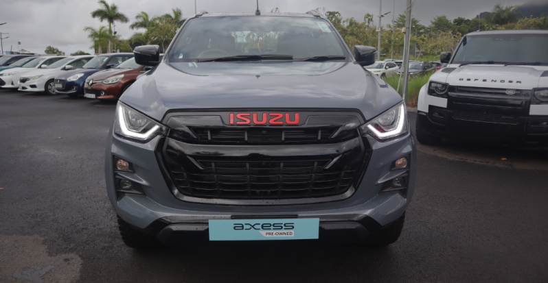 ISUZU_Axess
