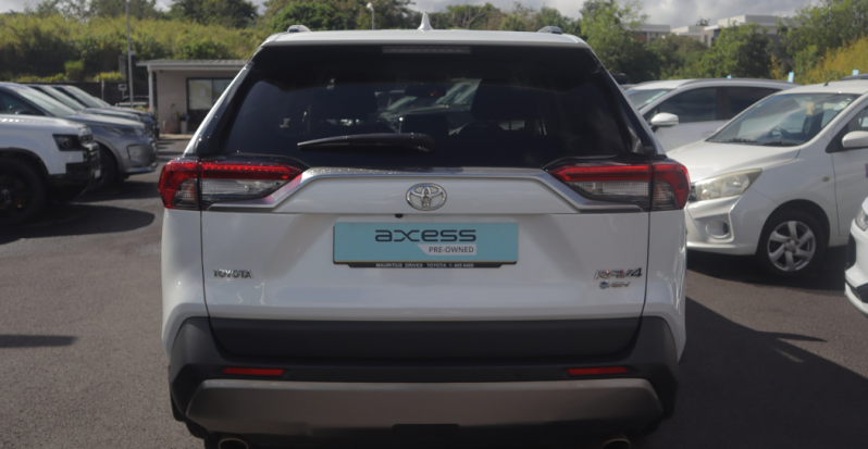 toyota_Axess