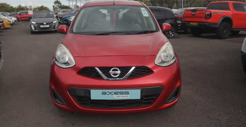 Nissan_Axess