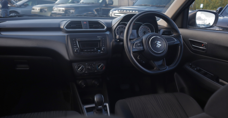 SUZUKI_Dzire