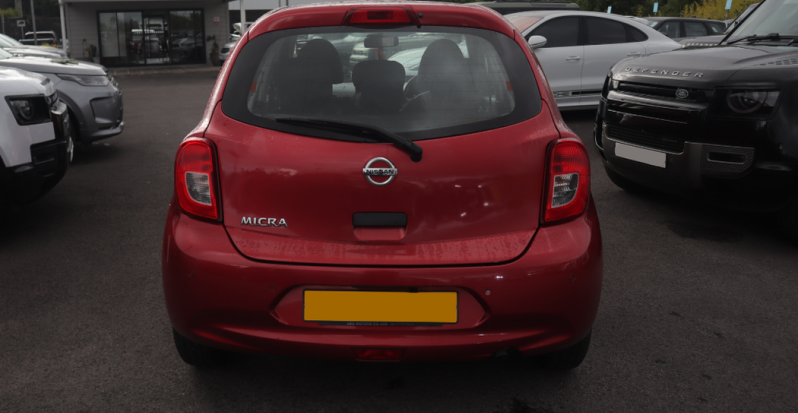 Nissan_Axess