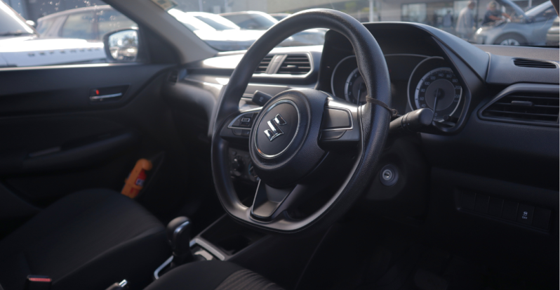 SUZUKI_Dzire
