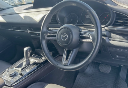 Mazda_Axess
