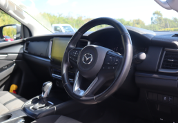 MAZDA_Axess