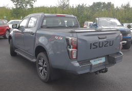 ISUZU_AXESS