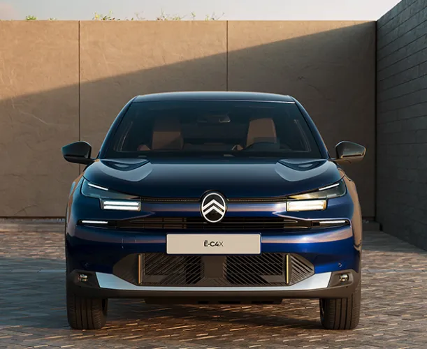Citroën eC4X Front