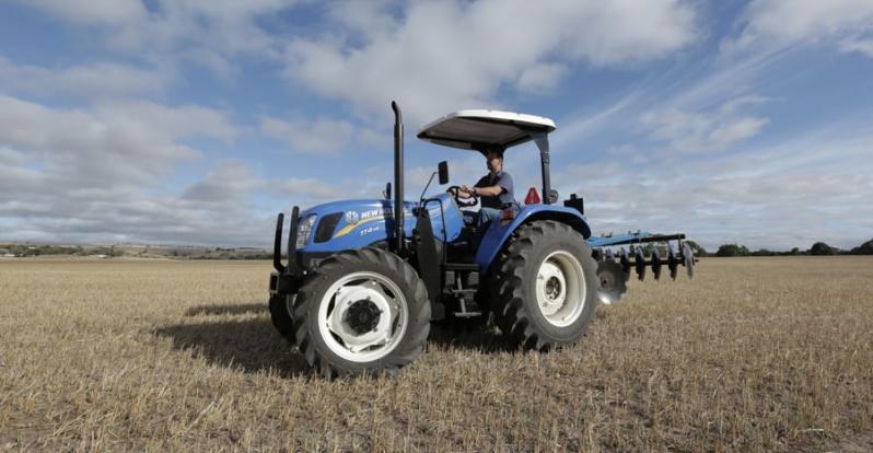 New Holland TT4